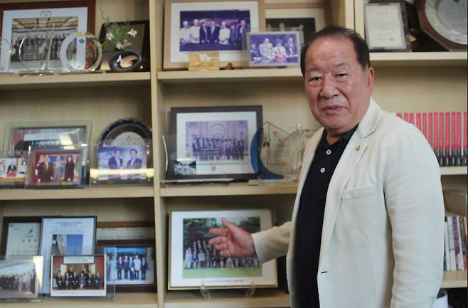 연합뉴스와 인터뷰하는 오영석 처가방 대표 (서울=연합뉴스) 박현수 기자 = 오영석 처가방 대표가 지난 10일 서울 강남구 청담동 처가방 서울사무소에서 연합뉴스와 인터뷰하고 있다. 2026. 10. 20. phyeonsoo@yna.co.kr