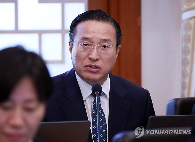 발언하는 공소청장 직무대행 (서울=연합뉴스) 신준희 기자 = 이정현 공소청장(검찰총장) 직무대행이 6일 청와대에서 이재명 대통령 주재로 열린 국무회의에서 발언하고 있다. 2026.10.6 hama@yna.co.kr