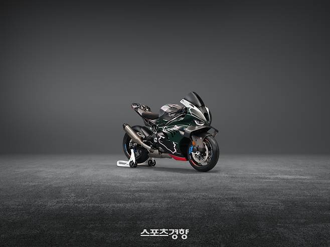 전 세계 115대 한정 ‘BMW M 1000 RR 맨섬 TT 한정 에디션’