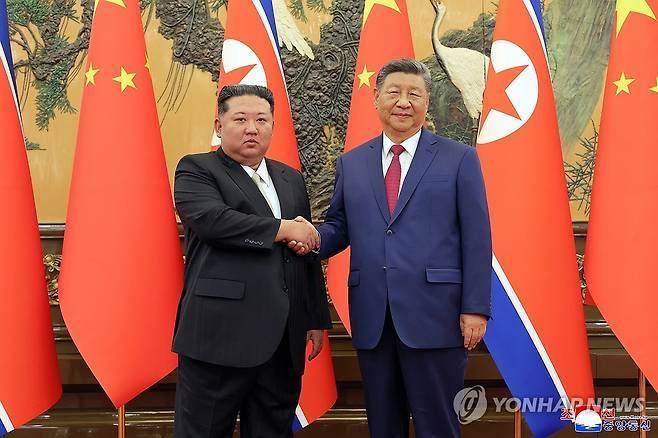 전승절 80주년 열병식 참석을 위해 중국을 방문한 김정은 북한 국무위원장이 4일 오후 시진핑 중국 국가주석과 양자회담을 개최했다고 조선중앙통신이 5일 이에 대해 보도했다. 2025.9.5 [평양 조선중앙통신=연합뉴스]