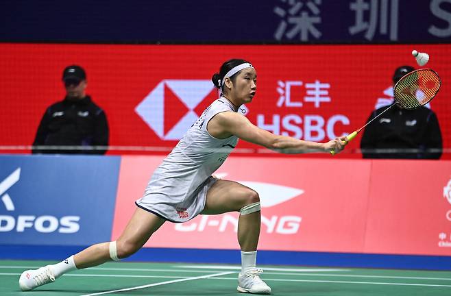 South Korea's An Se-young hits a return to Japan's Akane Yamaguchi during their women's singles semi-final match at the 2026 China Masters badminton tournament in Shenzhen, southern China's Guangdong province on September 5, 2026. (Photo by CN-STR / AFP) / China OUT







<저작권자(c) 연합뉴스, 무단 전재-재배포, AI 학습 및 활용 금지>
