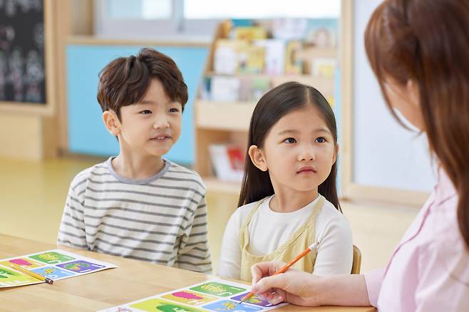 건강보험심사평가원이 최근 발표한 자료에 따르면, 만 9세 이하 언어발달지연 진료 환자는 2016년 1만9031명에서 2025년 2만5468명으로 33.8% 증가했다./사진=클립아트코리아