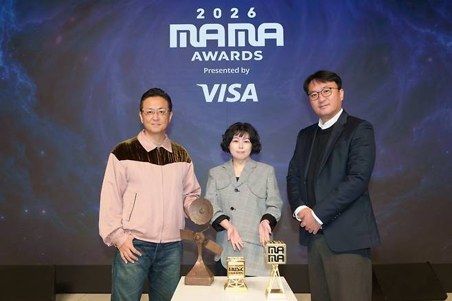 신형관 CJ ENM 음악콘텐츠사업본부장, 윤신혜 엠넷(Mnet) 사업부장, 박찬욱 컨벤션사업부장 /사진=CJ ENM 제공