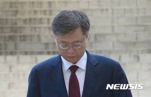 【서울=뉴시스】권현구 기자 = 우병우 전 청와대 민정수석. 2017.09.18. stoweon@newsis.com