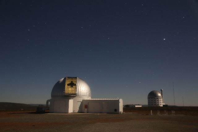 한국천문연구원이 남아프리카공화국에 구축해 운영 중인 KMTNet 관측소 전경. 한국천문연구원 제공