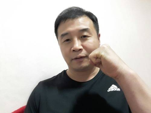 (사진2) 서정수와 1승1패를 기록한 친구이자, 라이벌인 신우영 씨.