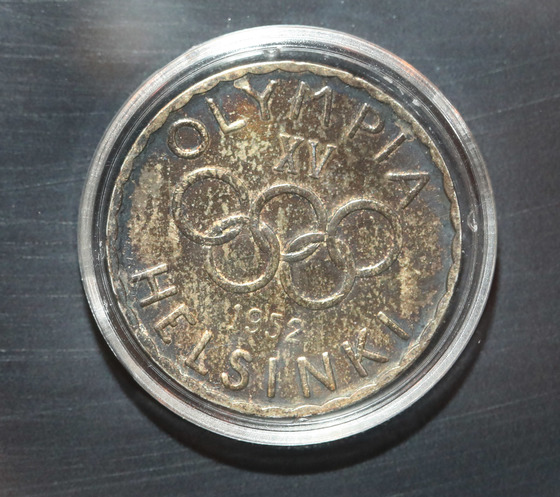 최초의 올림픽 기념주화로 1952년 헬싱키 하계올림픽에서 등장했다. 한국은행 화폐박물관=최승식 기자
