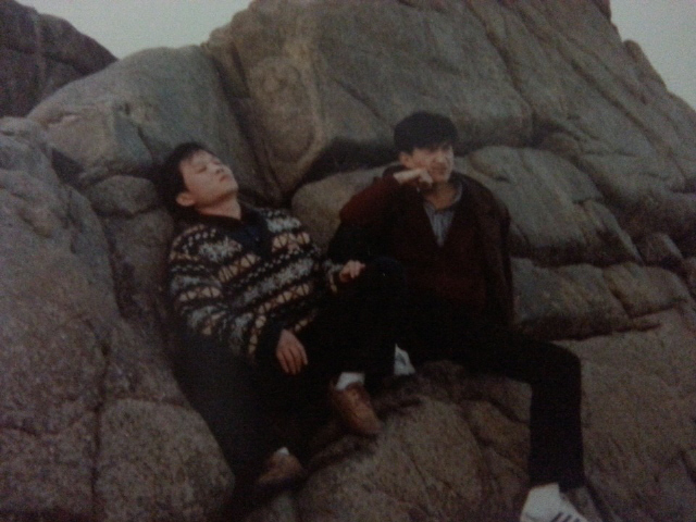연세대 신학과 동기였던 배우 우현씨와 함께 찍은 사진. 1991년께 함께 간 여행에서. 안내상 제공