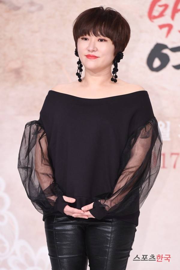 tvN 새 월화드라마 '막돼먹은 영애씨 16' 제작발표회에 참석하고 있는 r김현숙. 사진=이혜영 기자 lhy@hankooki.com
