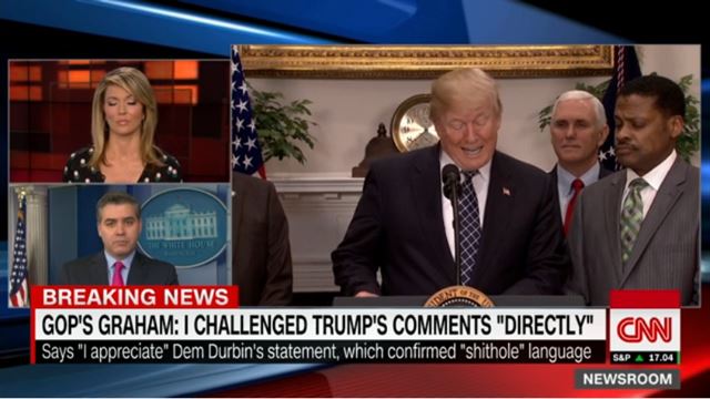 논란이 된 도널드 트럼프 미국 대통령의 단어를 그대로 공개해 사용하는 CNN 방송 화면.