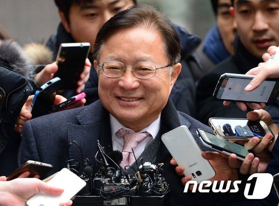 남상태 전 대우조선해양 사장의 연임 로비에 연루된 의혹을 받고 있는 송희영 전 조선일보 주필./ 뉴스1 © News1 박지혜 기자