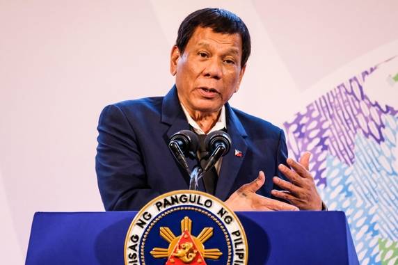 로드리고 두테르테 필리핀 대통령이 2017년 11월 14일 필리핀 마닐라에서 열린 동남아국가연합(ASEAN·아세안) 정상회의에서 연설하고 있다. / 블룸버그