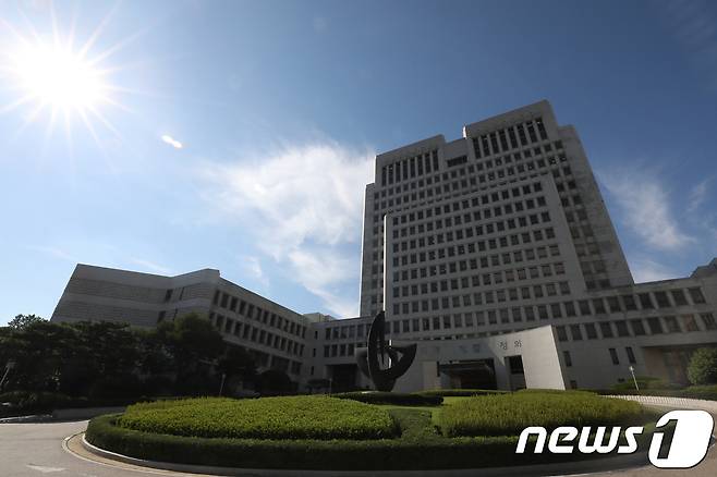 대법원 2017.8.22/뉴스1 © News1 신웅수 기자