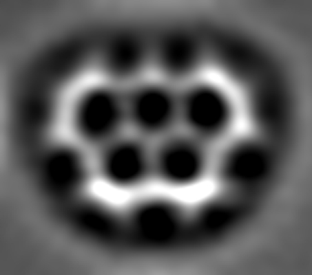 세상에서 가장 작은 올림픽 로고. 탄소원자 19개와 수소원자 12개로 이뤄진 고리형 방향족 분자인 ‘올림피센’을 전자현미경으로 찍은 모습영국왕립화학회 제공