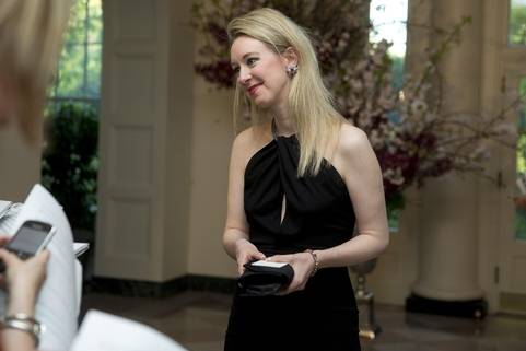 홈스는 2015년 4월 버락 오바마 전 미 대통령과 아베 신조 일본 총리의 공식 만찬에 초대됐다./블룸버그