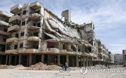 시리아군 폭격에 파괴된 '생지옥' 동구타 [AFP=연합뉴스]