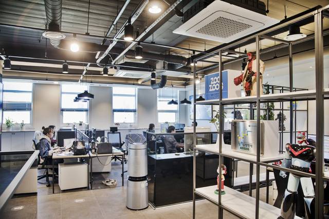 ‘주턴’ 사무실. 윤동길(스튜디오 어댑터 실장)