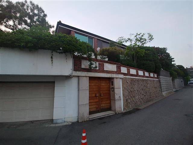 전두환 전 대통령의 서대문구 연희동 자택 전두환 전 대통령의 서대문구 연희동 자택