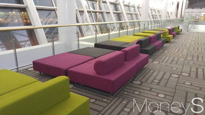 인천공항 환승객용 베드 /사진=박찬규 기자