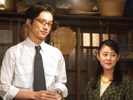 사카구치 켄타로와 타카하타 미츠키. 사진 = NHK 인스타그램