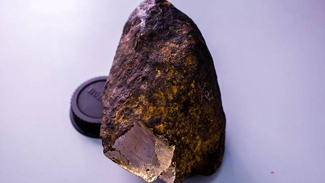 다이아몬드보다 더 단단…시베리아 운석서 ‘신물질’ 발견