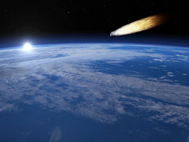 지구로 향하는 소행성의 모습을 그린 상상도. 우주에는 40m급 작은 소행성만 100만 여 개가 떠도는 것으로 추정된다. - GIB 제공
