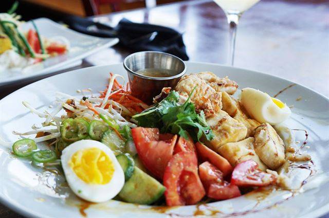 인도네시아의 길거리 음식 ‘가도가도’ ⓒ인도네시아관광청