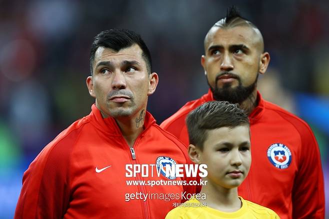 ▲ 게리 메델(왼쪽)이 인종차별 발언에 대해 입을 열었다.