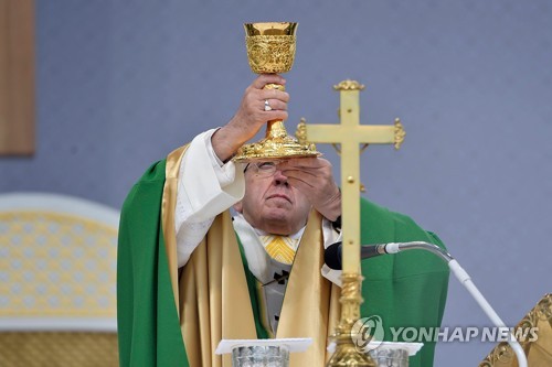 리투아니아에서 미사에 참석한 교황 [AFP=연합뉴스]