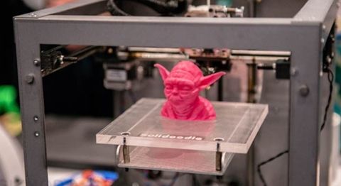 3D 프린터로 제작한 스타워즈의 주인공 요다.