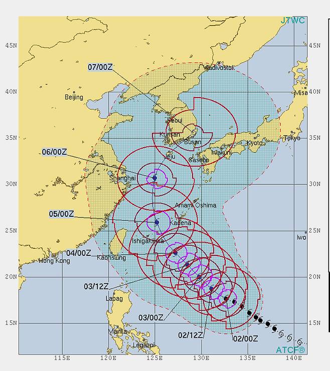 미국 합동태풍경보센터(JTWC)가 예측한 태풍 콩레이 예상 이동경로. 07/00Z는 한국 시각으로 7일 오전 9시.