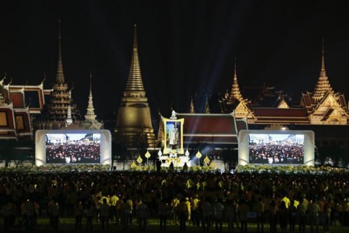 방콕 왕궁 앞 사남루엉 광장에서 열린 추모 행사[왕실 사무국 제공=연합뉴스]
