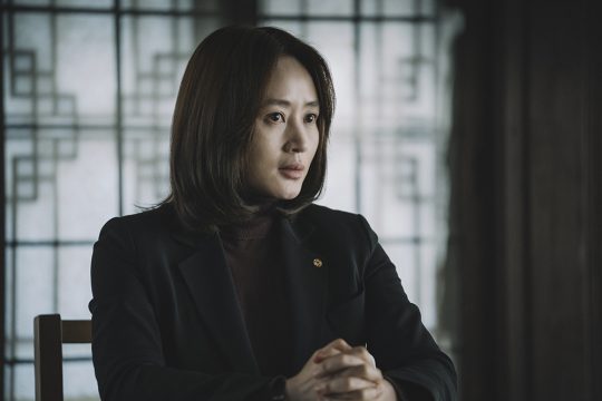 영화 ‘국가부도의 날’에 출연하는 배우 김혜수. / 제공=영화사 집, CJ엔터테인먼트