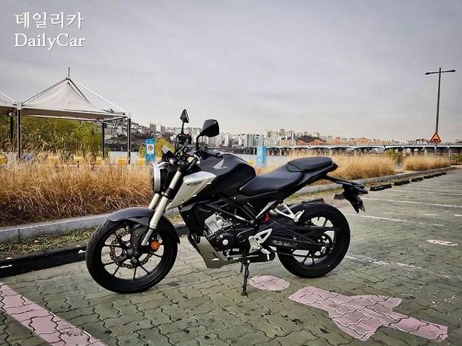혼다, CB125R