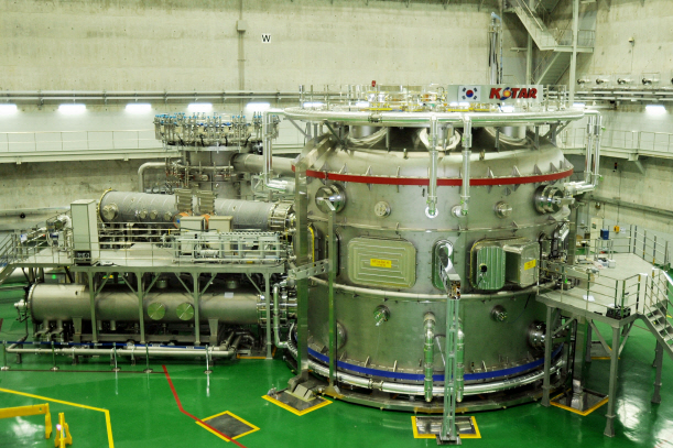 국내 기술로 개발된 초전도 행융합 연구장치 KSTAR. (사진=뉴시스)
