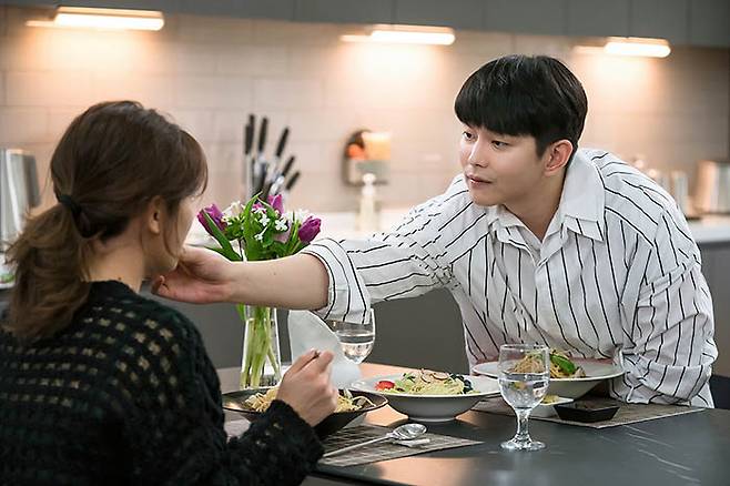 일단 뜨겁게 청소하라 윤균상 일단 뜨겁게 청소하라 윤균상