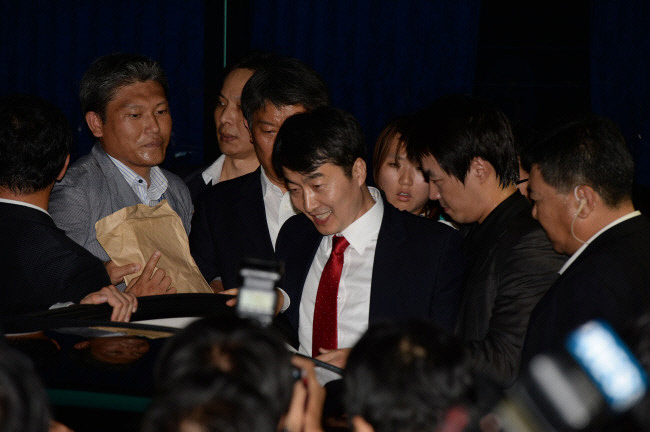 2013년 9월4일 국회 의원회관에서 국정원에 체포. 경향신문 자료사진