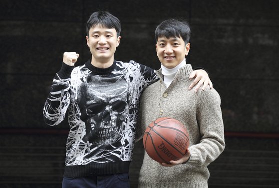 허재 전 감독의 아들 허웅(왼쪽)과 허훈(KT). 임현동 기자