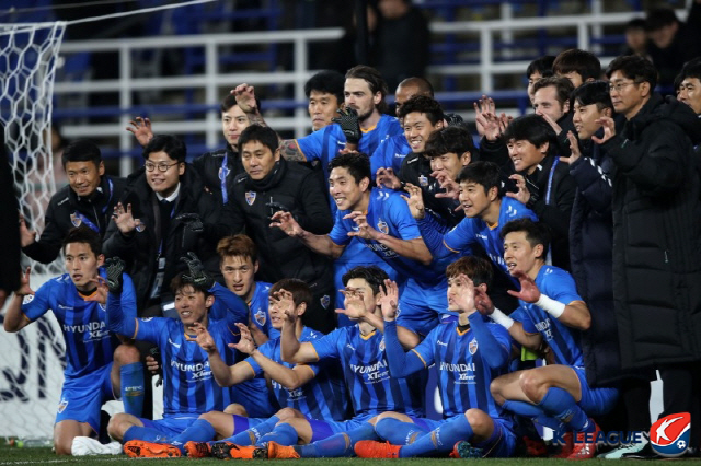 울산이 페락과의 2019년 아시아챔피언스리그(ACL) 플레이오프에서 승리한 뒤 기뻐하고 있다. 사진제공=한국프로축구연맹