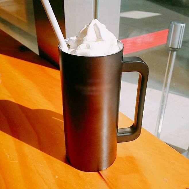 모 유명 커피전문점에서는 개인컵을 사용하면 음료 값 일부가 할인된다. (사진=공태영)