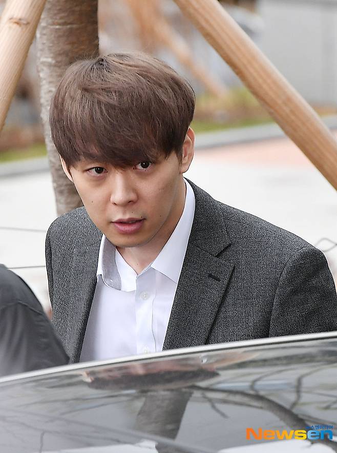 박유천, 실질심사 출석 당시 눈빛 머리염색도 눈에 띈다