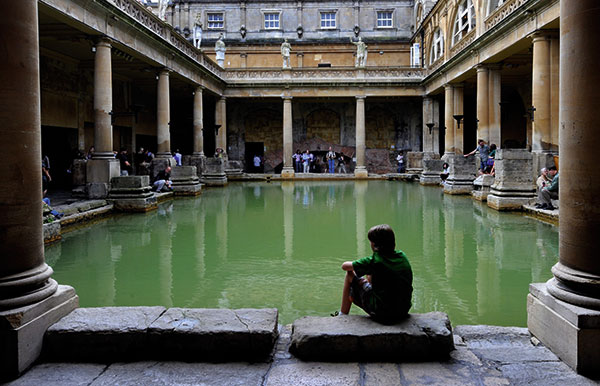 ⓒEPA 영국 바스의 로마 시대 목욕탕. 유네스코 세계문화유산이다.