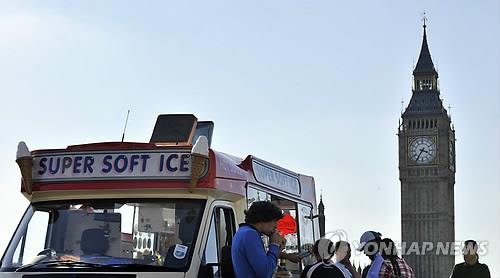 런던의 명물 소프트아이스크림 트럭 [EPA=연합뉴스]
