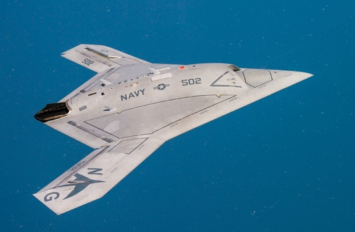 미 해군의 X-47 무인기. 6세대 전투기는 유·무인 통합체계에 의해 임무를 수행할 전망이다. 미 해군 제공