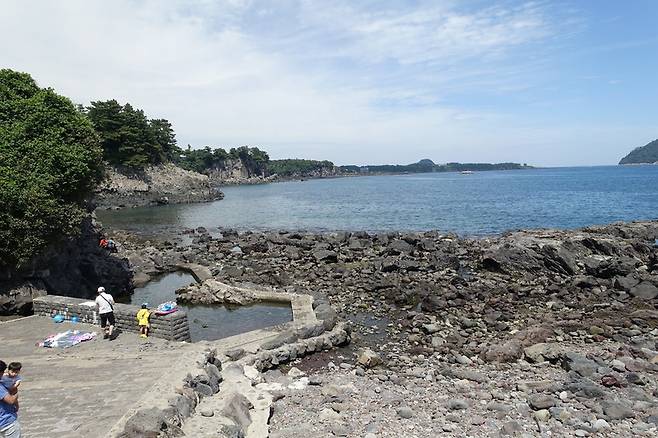 서귀동 자구리 해안. 사진 송호균 제공