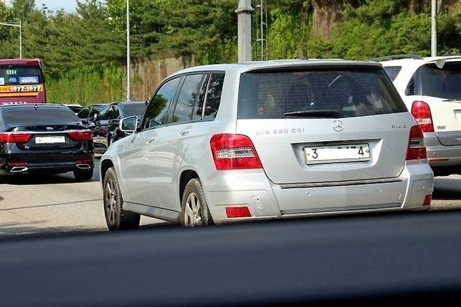 테슬라의 SUV 전기차 모델 X 100D.