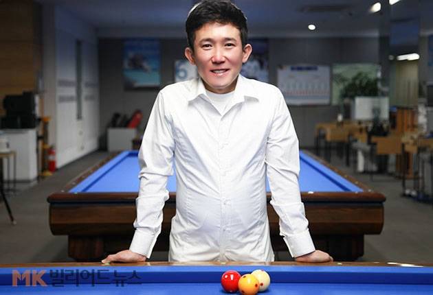 “동호인 경험이 제품 개발이나 소비자 입장에서 생각하는데 많은 도움이 되죠” 고리나코리아 임정철(42) 대표는 오랜기간 당구동호인으로 활동하다 용품사업에 뛰어들었다.