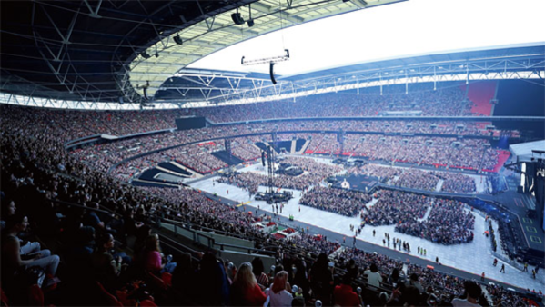 방탄소년단은 지난 6월 티켓 오픈 90분 만에 영국 런던 웸블리 스타디움 6만석 전 좌석을 매진시켰다. 이후에도 계속 회당 5만장 이상의 티켓을 판매해 스타디움 세계 투어차트 1위를 차지했다.