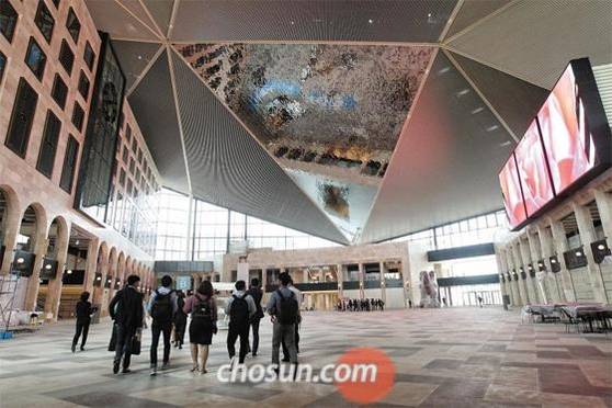 국내 첫 복합리조트 파라다이스시티/조선DB