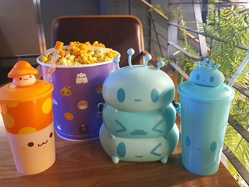 영화관 메가박스에서 판매되고 있는 "메이플스토리 콤보". <사진제공=넥슨>